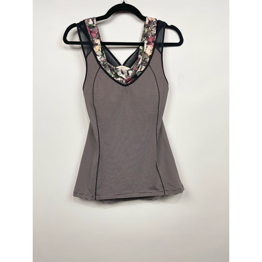 Lululemon Super Sport Tank‎ Top Womens 8 Striped Butterfly Print Built-in Bra
